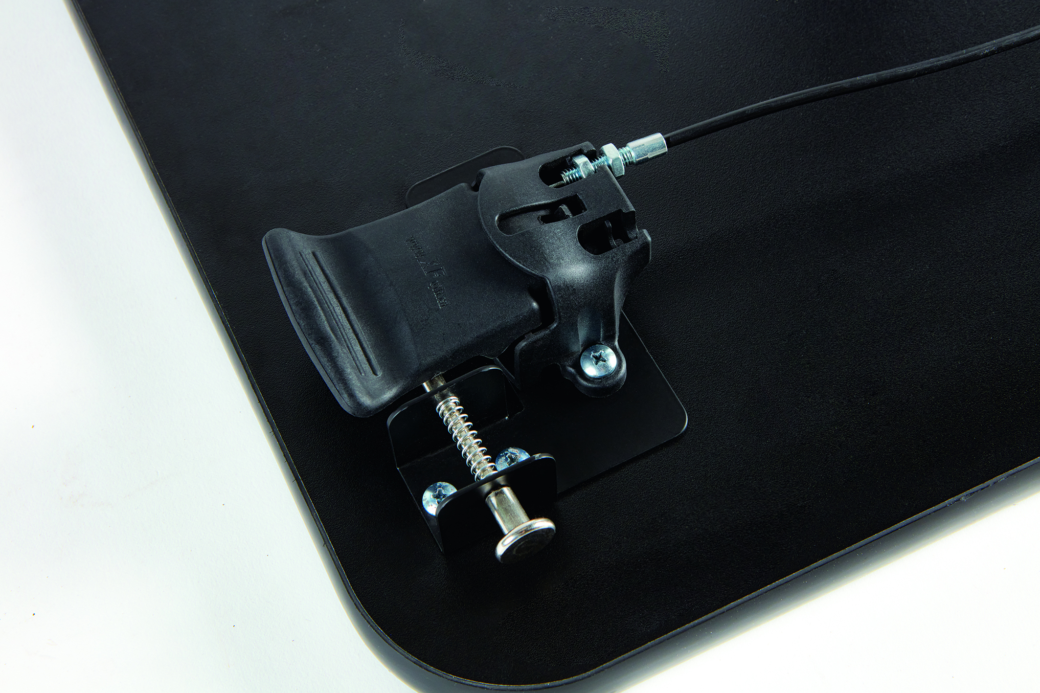 Lever-and-Safety-Pin-small_2021-08-13-175548_upvf